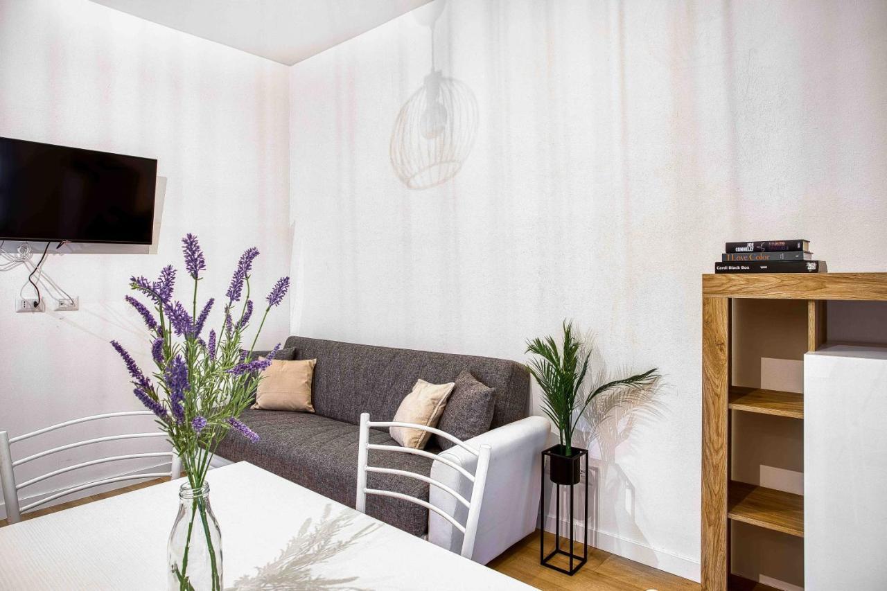 Joivy Warm And Inviting Flat With Balcony Apartment Milan Exterior photo